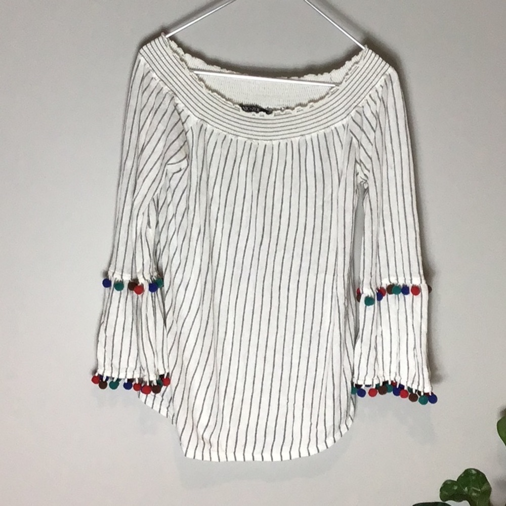 Nic + Zoe > Cold Shoulder Striped Top